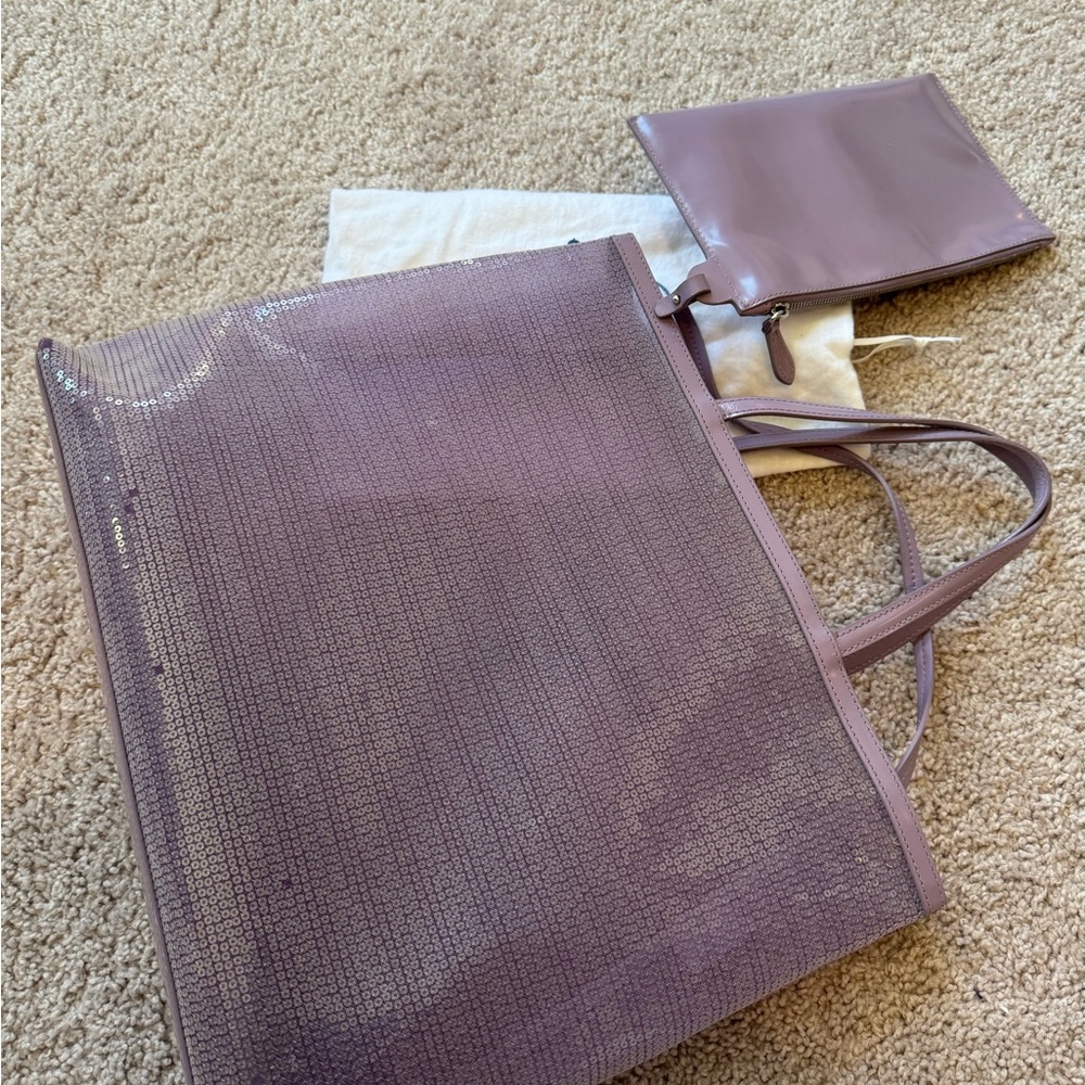 Prada mesh tote with a free labubu [Zizi] - Picture 4 of 16